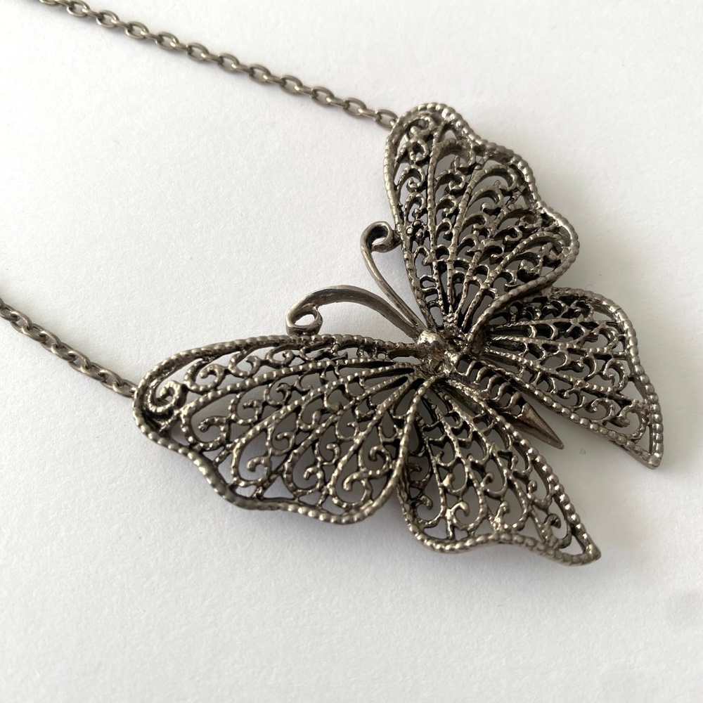Vintage Y2K Express silver tone filigree butterfly necklace